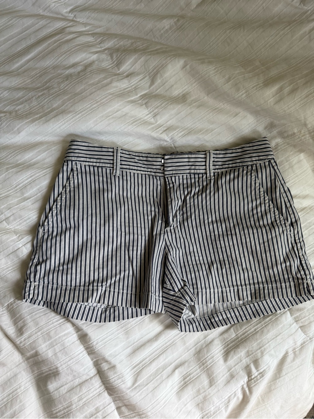 GAP Striped Women’s City Shorts - Navy and White